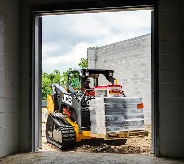215T Vertical Lift Compact Track Loader