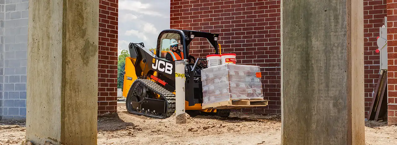 215T Vertical Lift Compact Track Loader